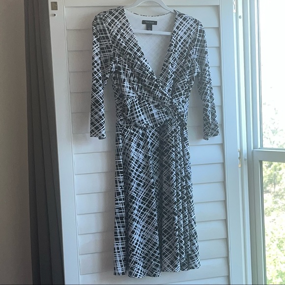 White House Black Market Dresses & Skirts - White House Black Market Black & White Faux Wrap Dress